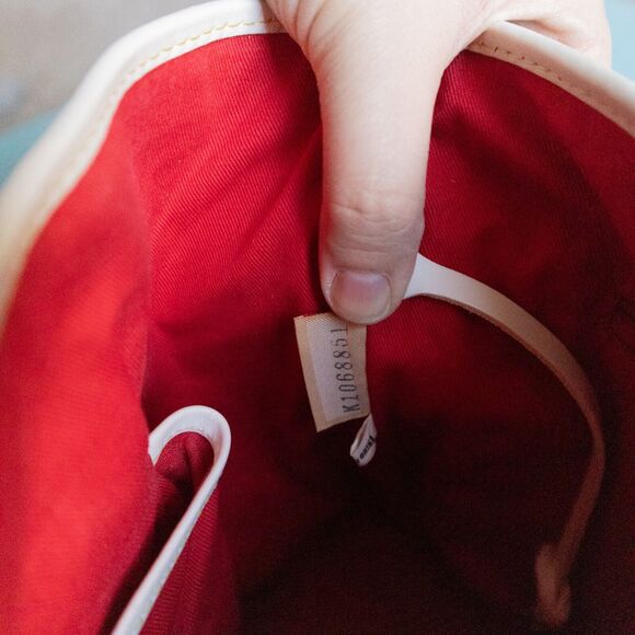 Dooney & Bourke Hand Painted Graffiti Splatte Canvas Bucket Shoulder Tote Bag - Picture 6 of 12